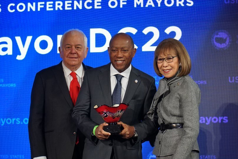 Mayor Sylvester Turner Honored with 2022 National Award for Local Arts Leadership